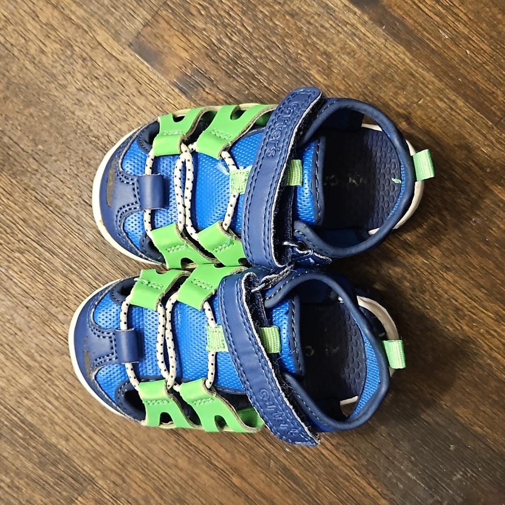 Carter's sandals